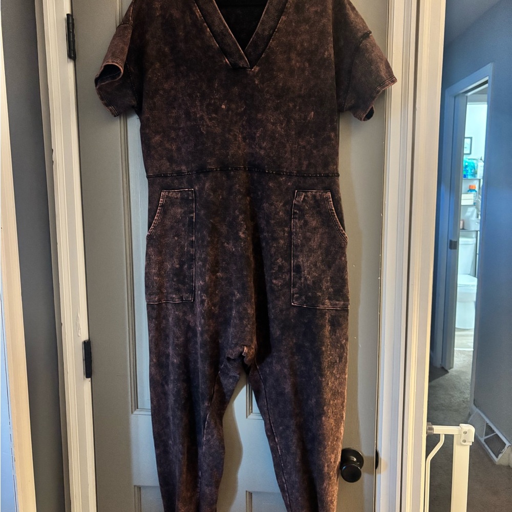 Zenana V-Neck Short Sleeve Jumpsuit